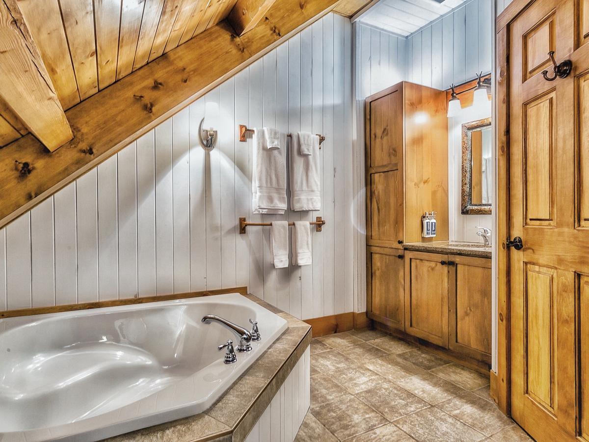 Villa Le Mont-Tremblant 1 à Lac-Supérieur Extérieur photo